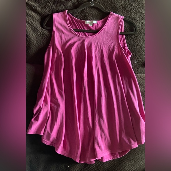 Green Envelope Los Angeles Size small Maternity super cute flowy top. New - Picture 9 of 11